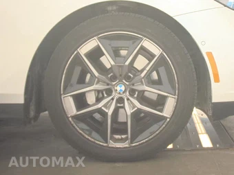 2026 BMW 5 Series Sedan 530i xDrive - miniatura 10