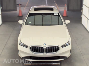 2026 BMW 5 Series Sedan 530i xDrive - miniatura 2