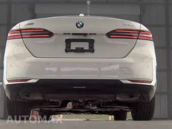 2026 BMW 5 Series Sedan 530i xDrive - miniatura 7
