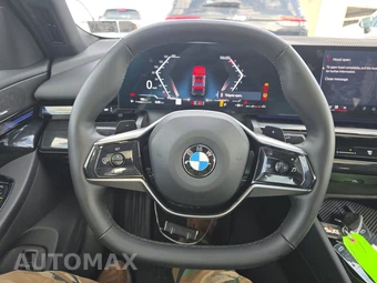 2026 BMW 5 Series Sedan 530i xDrive - miniatura 16