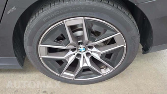 2026 BMW 5 Series Sedan 530i xDrive - miniatura 28