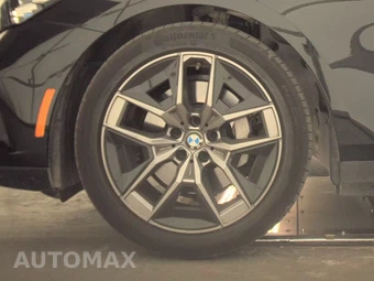 2026 BMW 5 Series Sedan 530i xDrive - miniatura 9