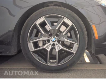 2026 BMW 5 Series Sedan 530i xDrive - miniatura 10