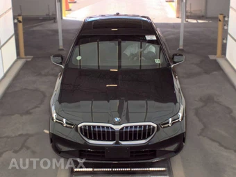 2026 BMW 5 Series Sedan 530i xDrive - miniatura 2