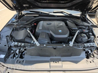 2026 BMW 5 Series Sedan 530i xDrive - miniatura 22