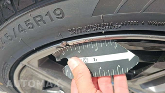 2026 BMW 5 Series Sedan 530i xDrive - miniatura 27