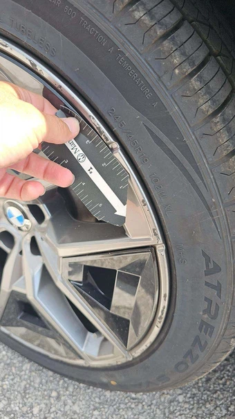 2026 BMW 5 Series Sedan 530i xDrive - miniatura 29