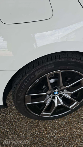 2026 BMW 5 Series Sedan 530i xDrive - miniatura 21
