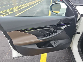 2026 BMW 5 Series Sedan 530i xDrive - miniatura 9