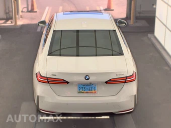 2026 BMW 5 Series Sedan 530i xDrive - miniatura 6