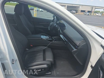 2026 BMW 5 Series Sedan 530i xDrive - miniatura 14