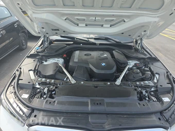 2026 BMW 5 Series Sedan 530i xDrive - miniatura 22