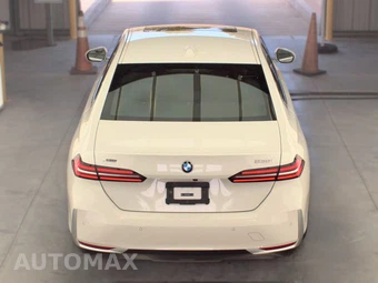 2026 BMW 5 Series Sedan 530i xDrive - miniatura 6