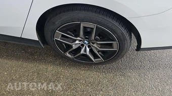 2026 BMW 5 Series Sedan 530i xDrive - miniatura 28