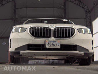 2026 BMW 5 Series Sedan 530i xDrive - miniatura 3