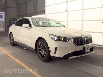 2026 BMW 5 Series Sedan 530i xDrive - miniatura 4