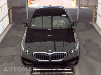 2026 BMW 5 Series Sedan 530i xDrive - miniatura 2