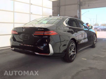 2026 BMW 5 Series Sedan 530i xDrive - miniatura 5