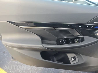 2026 BMW 5 Series Sedan 530i xDrive - miniatura 15