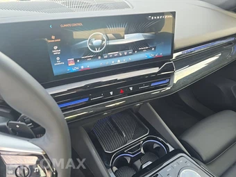 2026 BMW 5 Series Sedan 530i xDrive - miniatura 17