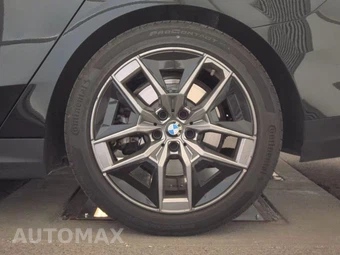 2026 BMW 5 Series Sedan 530i xDrive - miniatura 12