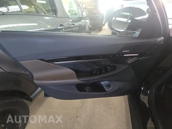 2026 BMW 5 Series Sedan 530i xDrive - miniatura 15