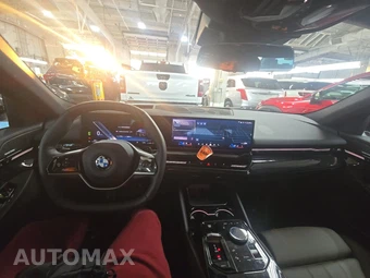 2026 BMW 5 Series Sedan 530i xDrive - miniatura 17