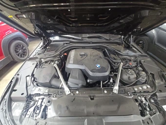 2026 BMW 5 Series Sedan 530i xDrive - miniatura 22