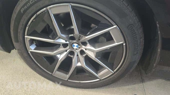 2026 BMW 5 Series Sedan 530i xDrive - miniatura 26
