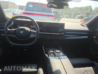 2026 BMW 5 Series Sedan 530i xDrive - miniatura 17