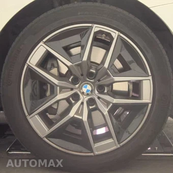 2026 BMW 5 Series Sedan 530i xDrive - miniatura 27