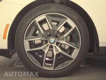2026 BMW 5 Series Sedan 530i xDrive - miniatura 9