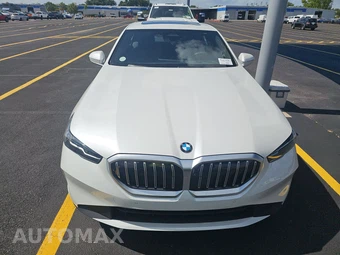 2026 BMW 5 Series Sedan 530i xDrive - miniatura 2