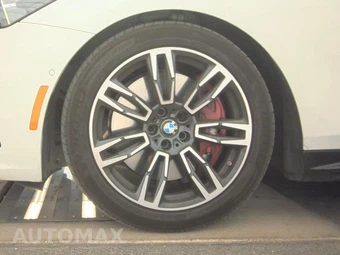 2026 BMW 5 Series Sedan 540i xDrive M SPORT LINE - miniatura 9