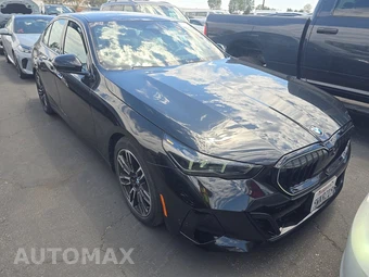 2026 BMW 5 Series Sedan 540i xDrive M SPORT LINE - miniatura 3