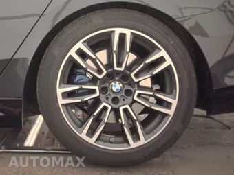 2026 BMW 5 Series Sedan 540i xDrive M SPORT LINE - miniatura 12