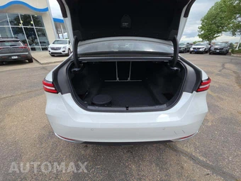 2026 BMW 5 Series Sedan 540i xDrive - miniatura 11