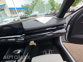 2026 BMW 5 Series Sedan 540i xDrive - miniatura 16