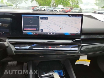2026 BMW 5 Series Sedan 540i xDrive - miniatura 7