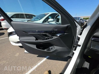 2026 BMW 5 Series Sedan 540i xDrive - miniatura 15