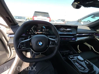 2026 BMW 5 Series Sedan 540i xDrive - miniatura 17