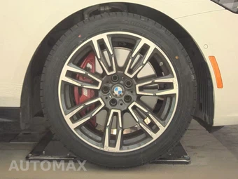 2026 BMW 5 Series Sedan 540i xDrive - miniatura 10