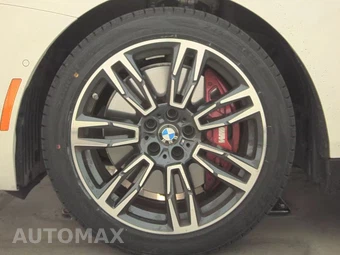 2026 BMW 5 Series Sedan 540i xDrive - miniatura 9