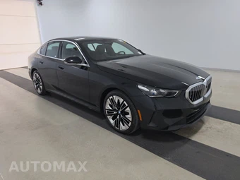 2026 BMW 5 Series Sedan 540i xDrive - miniatura 3