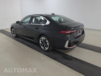 2026 BMW 5 Series Sedan 540i xDrive - miniatura 6