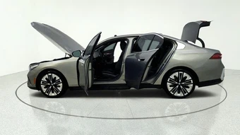 2026 BMW 5 Series Sedan 540i xDrive - miniatura 12