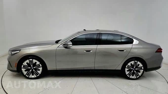 2026 BMW 5 Series Sedan 540i xDrive - miniatura 22