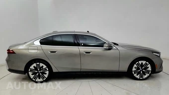 2026 BMW 5 Series Sedan 540i xDrive - miniatura 29