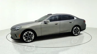 2026 BMW 5 Series Sedan 540i xDrive - miniatura 4