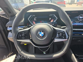2026 BMW 5 Series Sedan 540i xDrive - miniatura 16